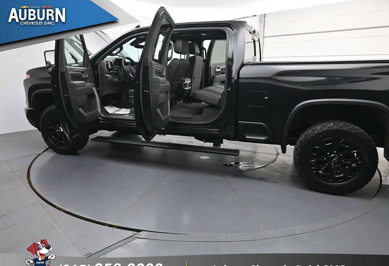 Used 2024 Chevrolet Silverado 2500 High Country w/ High Country Premium Package AWD/4WD image 46