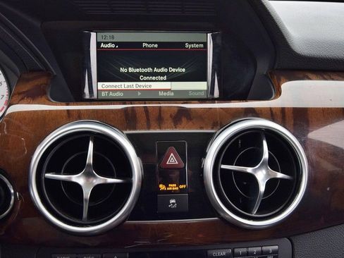 Used 2015 Mercedes-Benz GLK 350 4MATIC image 26