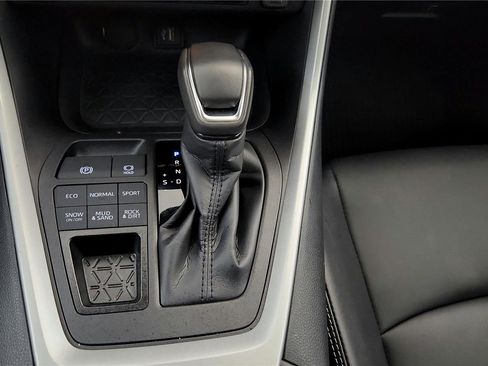 Certified 2024 Toyota RAV4 XLE Premium image 41