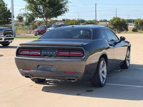 Used 2017 Dodge Challenger SXT w/ Super Sport Group (SS/T) RWD image 9