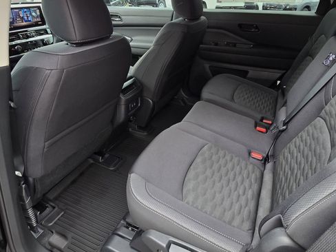 New 2026 Nissan Pathfinder SV image 11