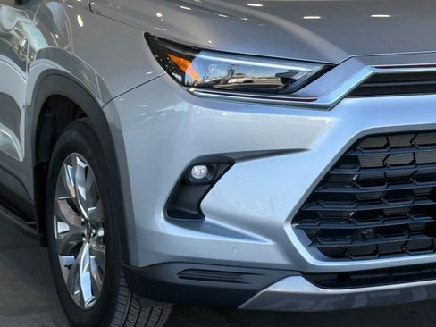 Used 2024 Toyota Grand Highlander Limited image 8