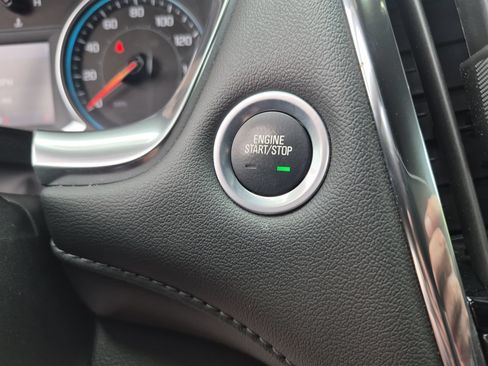 Used 2023 Chevrolet Traverse LT AWD/4WD image 18