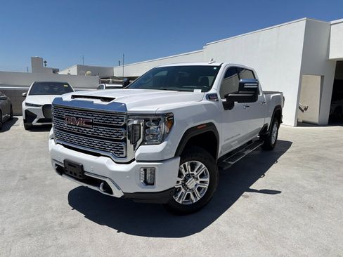 Used 2020 GMC Sierra 2500 Denali w/ Denali Ultimate Package AWD/4WD image 3