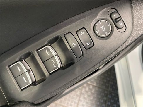 Used 2022 Honda Accord Sport image 13