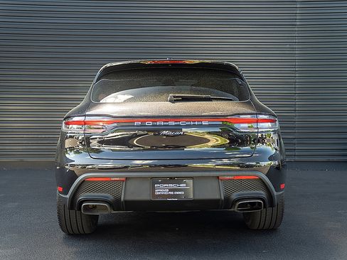 Certified 2026 Porsche Macan AWD/4WD image 30