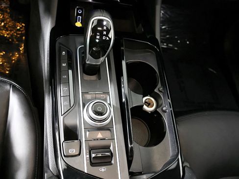 Used 2017 Maserati Levante image 35