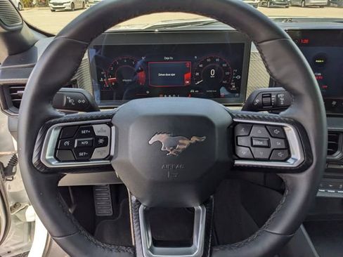 Used 2024 Ford Mustang Coupe image 33