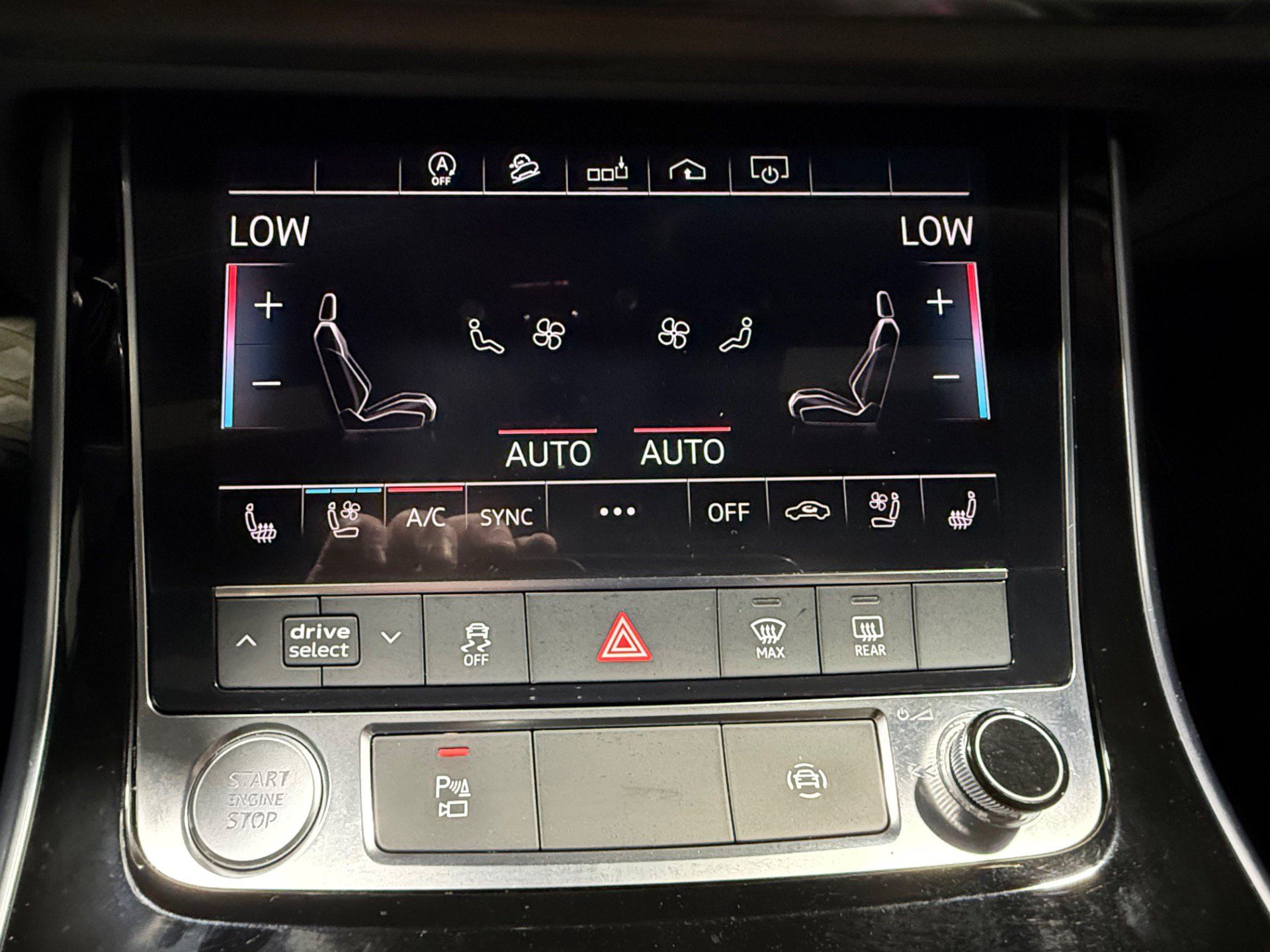 Used 2019 Audi Q8 Premium Plus w/ Premium Plus AWD/4WD image 33