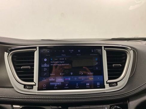 New 2027 Chrysler Pacifica Select FWD image 11