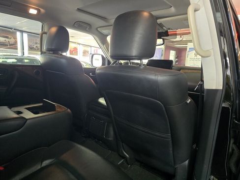 Used 2021 Nissan Armada SL w/ Captain's Chairs Package AWD/4WD image 18