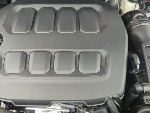 Used 2025 Volkswagen Tiguan S w/ 18" Wheel Package image 22