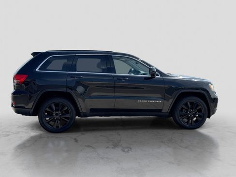 Used 2012 Jeep Grand Cherokee Altitude AWD/4WD image 9