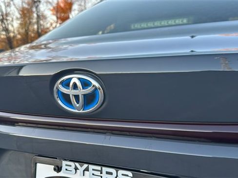 Used 2024 Toyota Corolla LE image 32