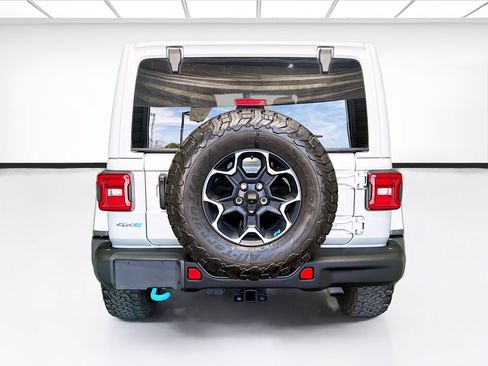 Used 2023 Jeep Wrangler Unlimited Rubicon 4xe w/ Steel Bumper Group AWD/4WD image 5