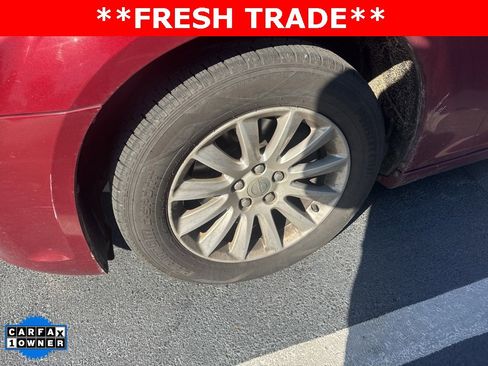 Used 2013 Chrysler 300 w/ Driver Convenience Group image 3