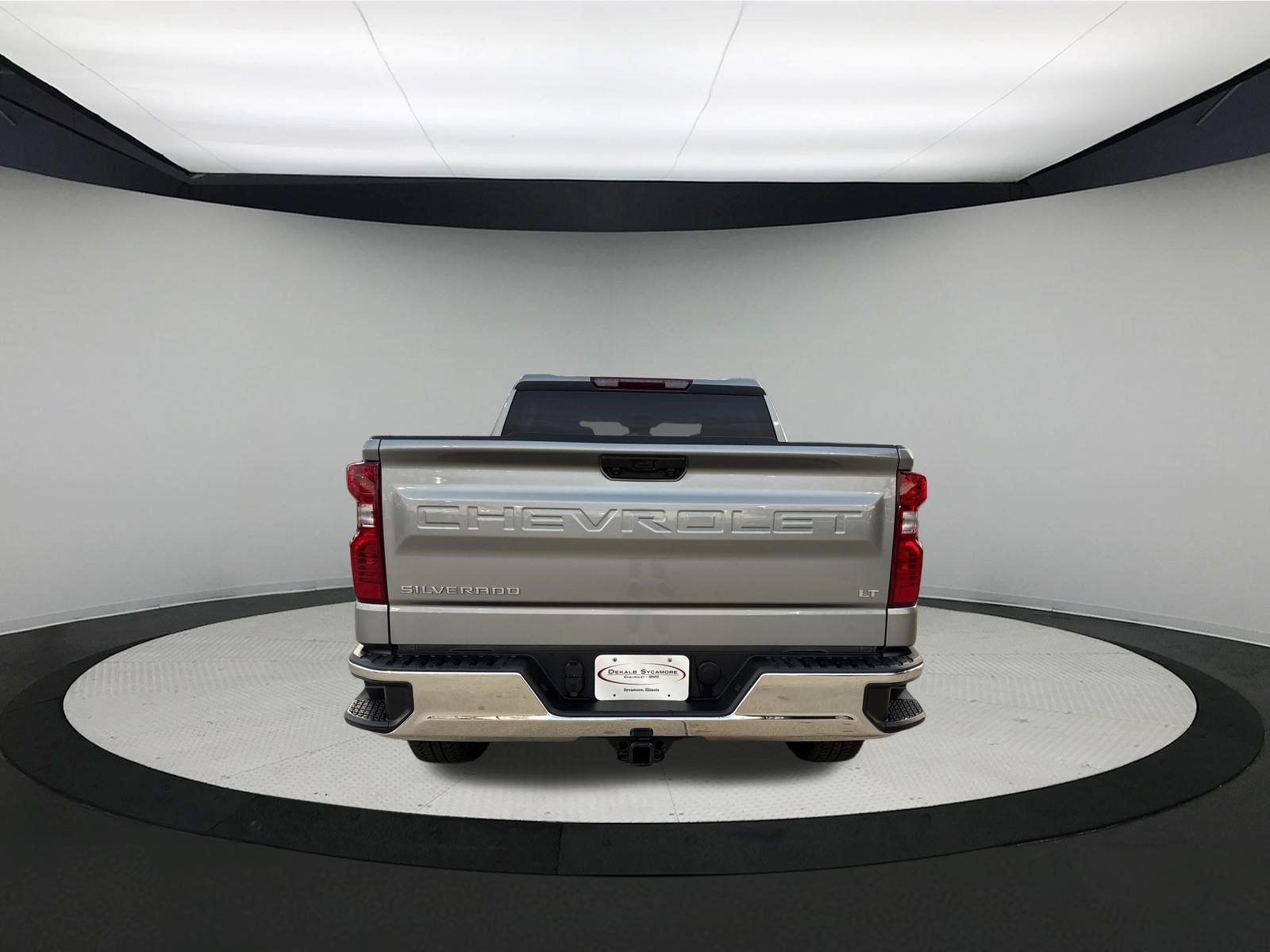 Used 2024 Chevrolet Silverado 1500 LT AWD/4WD image 6