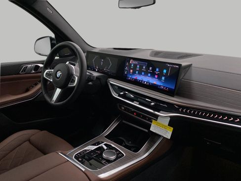 New 2026 BMW X5 xDrive40i w/ M Sport Package AWD/4WD image 20