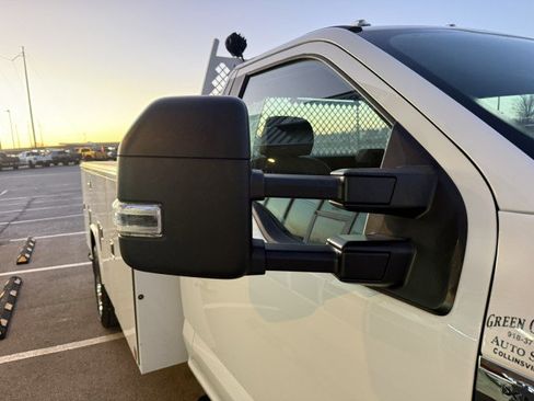 Used 2022 Ford F550 4x4 Regular Cab Super Duty image 22