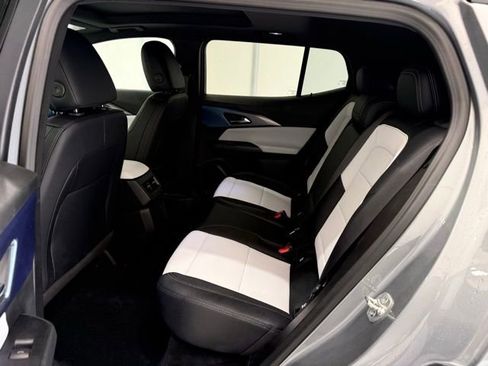 New 2026 Chevrolet Equinox EV LT image 17