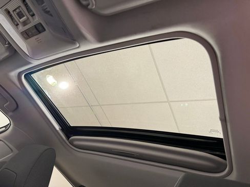 Certified 2022 Toyota RAV4 XLE w/ Convenience Package image 18