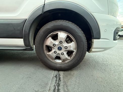 Used 2020 Ford Transit 350 XLT image 9