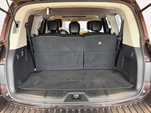 Used 2021 Nissan Armada SL image 14