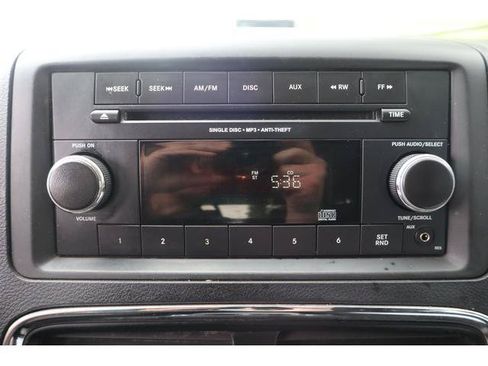 Used 2012 Dodge Grand Caravan SXT FWD image 14