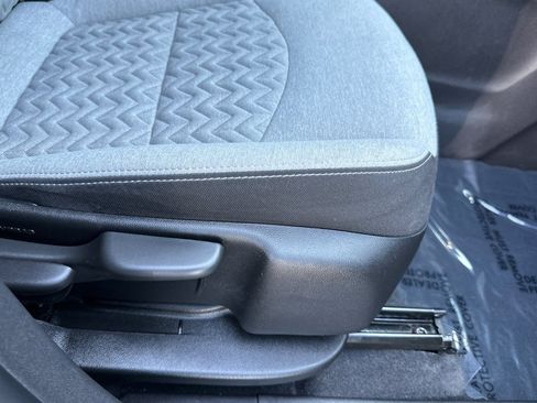 Used 2024 Chevrolet Equinox LT image 24