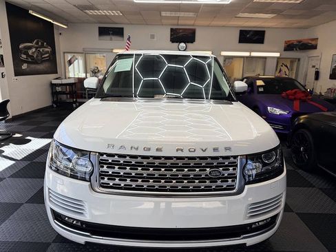 Used 2015 Land Rover Range Rover HSE AWD/4WD image 2