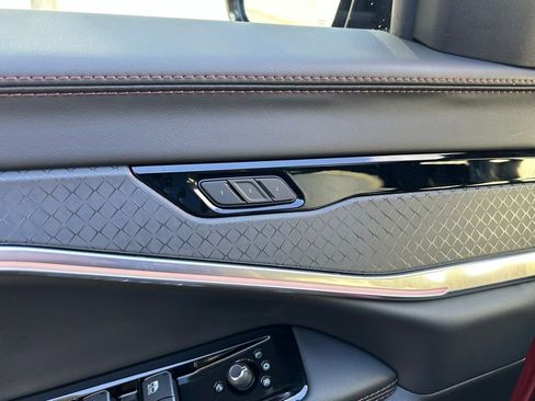 Used 2025 Jeep Wagoneer S Limited image 17