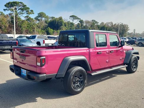 Used 2024 Jeep Gladiator Sport image 5