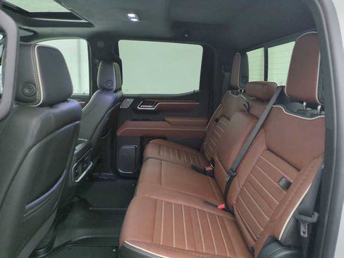 Used 2025 GMC Sierra 1500 Denali Ultimate image 19