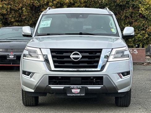 Used 2024 Nissan Armada SV image 12