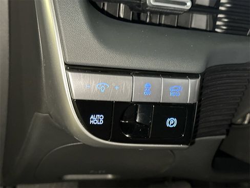 Used 2024 Hyundai Ioniq 5 SEL image 19