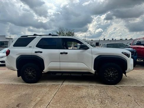 New 2026 Toyota 4Runner SR5 RWD image 8