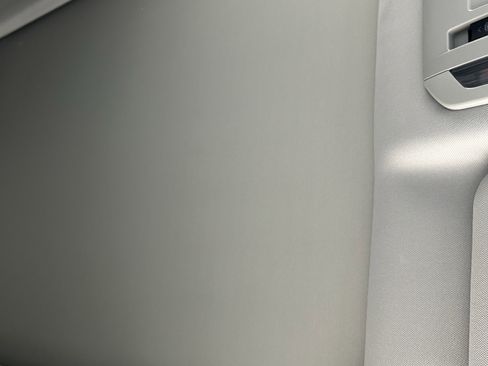 Certified 2025 Toyota Highlander Platinum image 32