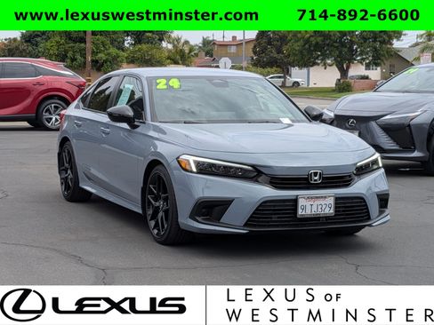 Used 2024 Honda Civic Sport image 3