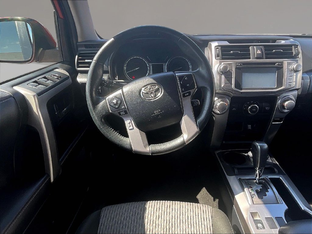 Used 2019 Toyota 4Runner SR5 AWD/4WD image 8