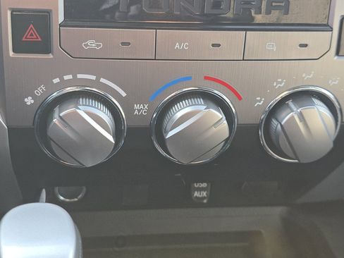 Used 2014 Toyota Tundra SR5 image 27