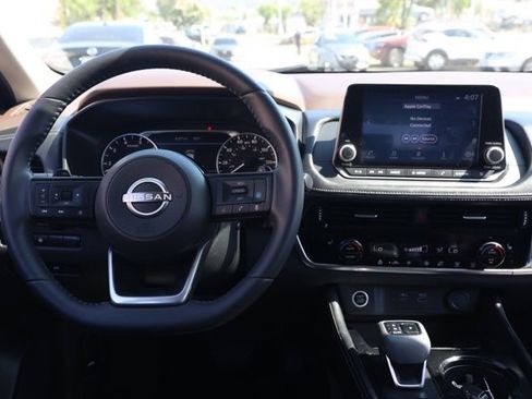 Certified 2023 Nissan Rogue SL image 22