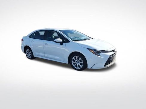 Certified 2024 Toyota Corolla LE image 6