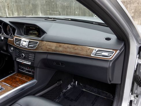 Used 2016 Mercedes-Benz E 350 4MATIC Wagon image 69