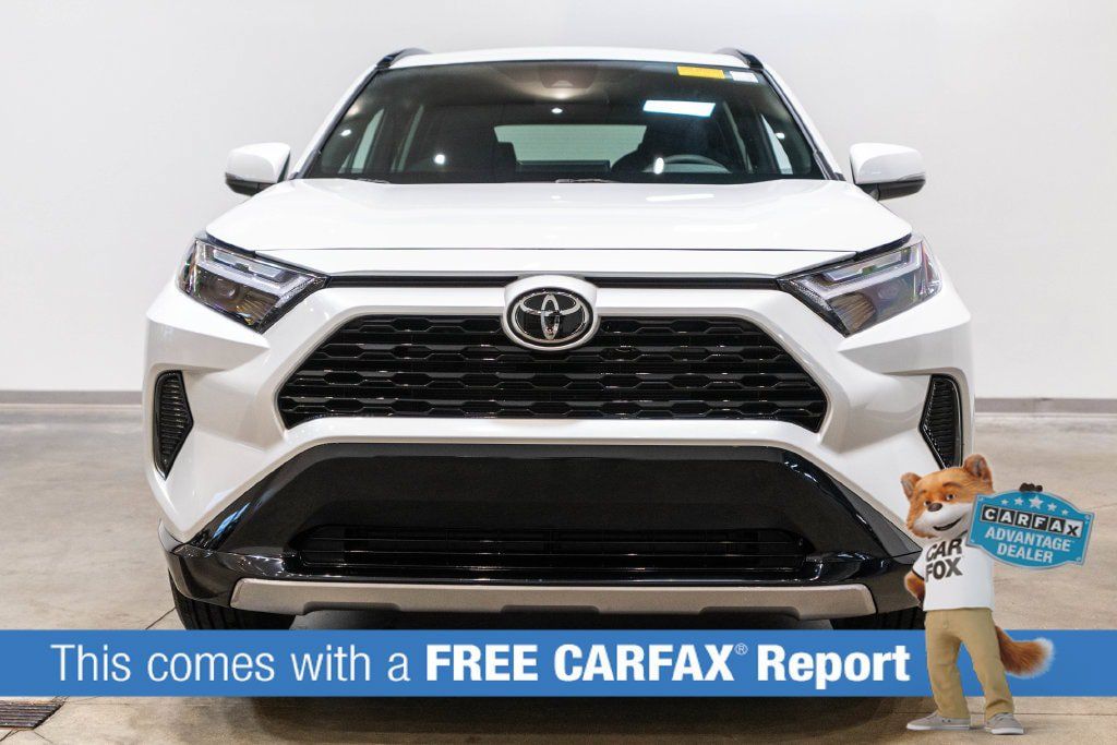 Certified 2025 Toyota RAV4 SE AWD/4WD image 2