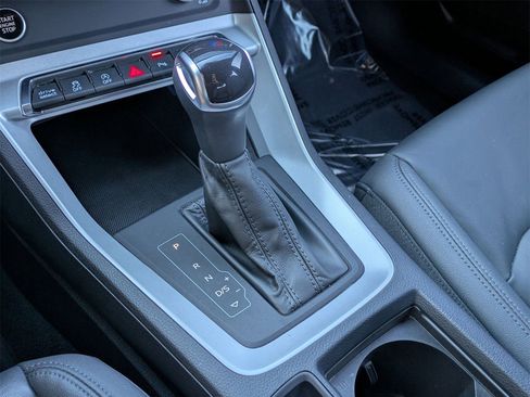 Used 2023 Audi Q3 2.0T Premium w/ Convenience Package image 14