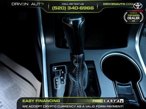 Used 2017 Toyota Camry XSE image 14