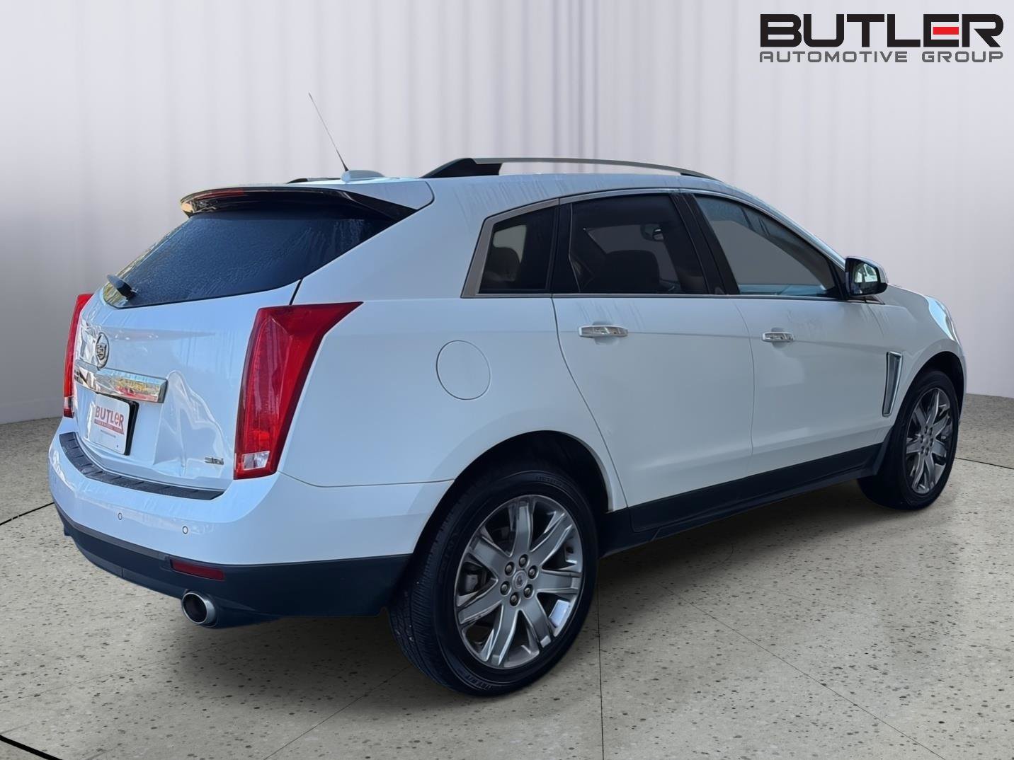Used 2016 Cadillac SRX Premium w/ Driver Assist Package FWD image 6