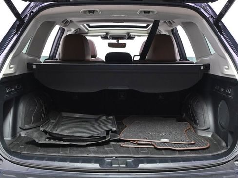 Certified 2023 Subaru Forester Touring AWD/4WD image 19
