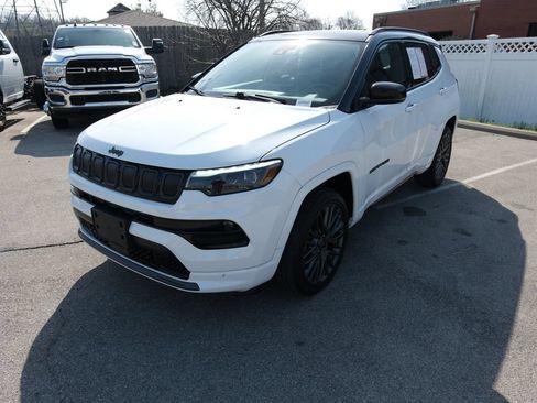 Used 2022 Jeep Compass High Altitude AWD/4WD image 11