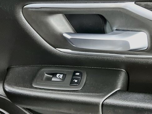 Used 2019 RAM 1500 Big Horn AWD/4WD image 32